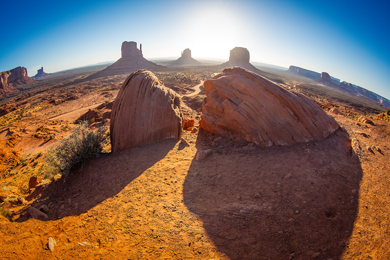 monument valley boulders